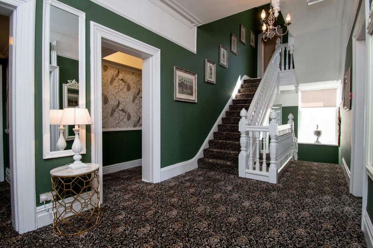 Lansdowne House With Private Car Park Hotell Llandudno Exteriör bild