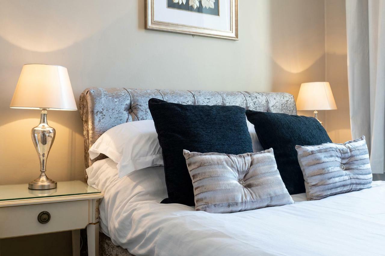 Lansdowne House With Private Car Park Hotell Llandudno Exteriör bild