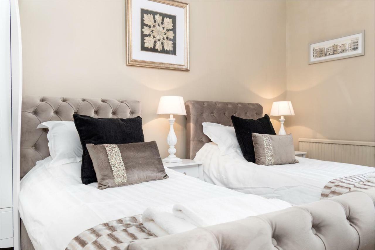 Lansdowne House With Private Car Park Hotell Llandudno Exteriör bild